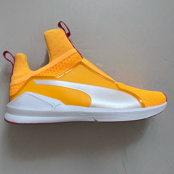 Puma Shoes - Puma women’s sneakers size women’s 9